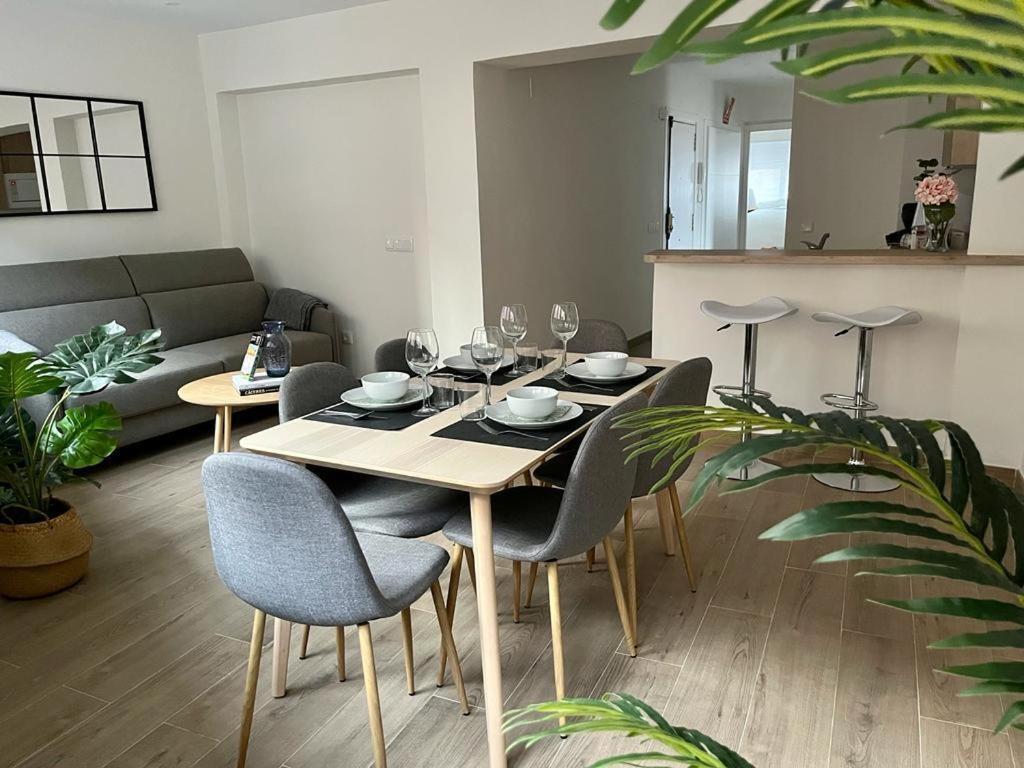 Apartamento Turistico Clavellinas IV กาเซเรส ภายนอก รูปภาพ
