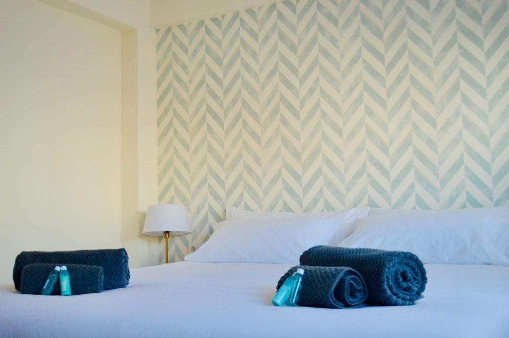 Apartamento Turistico Clavellinas IV กาเซเรส ภายนอก รูปภาพ