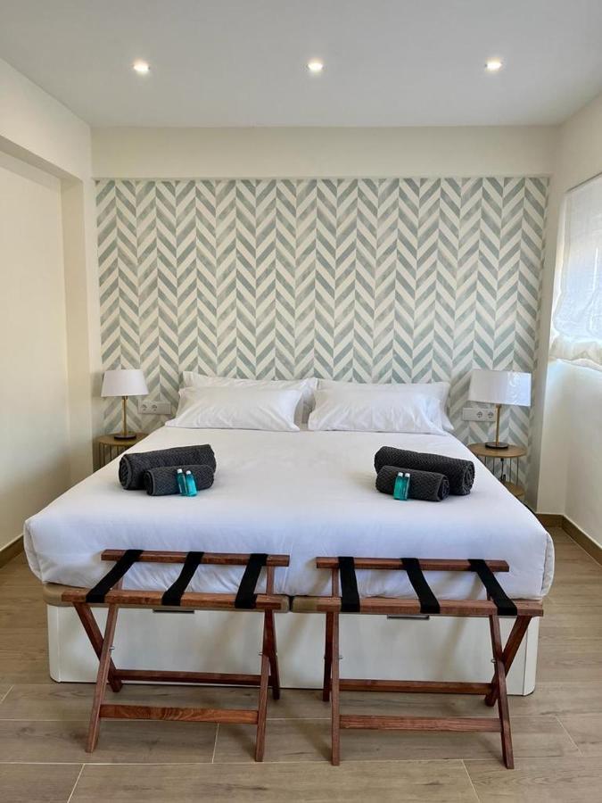 Apartamento Turistico Clavellinas IV กาเซเรส ภายนอก รูปภาพ